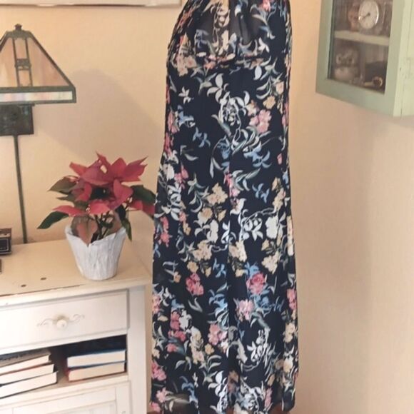 Robert Louis Semi-Sheer Dark Floral Dress - Picture 4 of 11